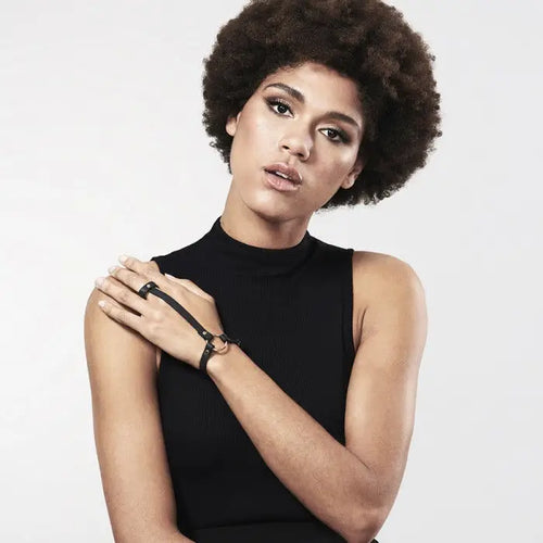 Bijoux - indiscrets maze brazalete / arnés para manos negro