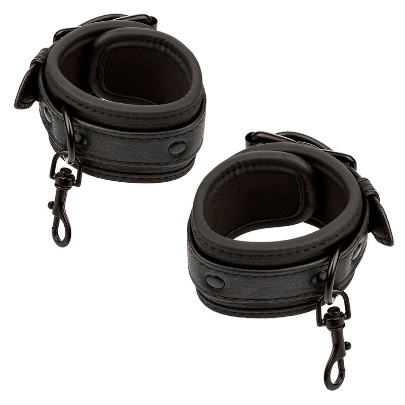 Calexotics - nocturnal conector hog tie cuero ajustable