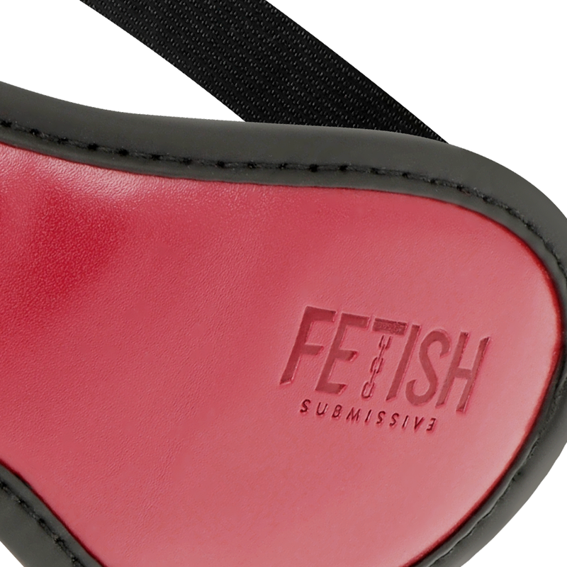 Fetish submissive dark room - antifaz cuero vegano