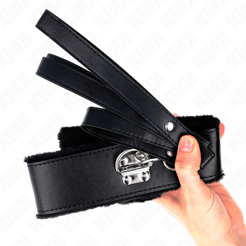 Kink - collar con correa 116 cm con tachuelas plateadas