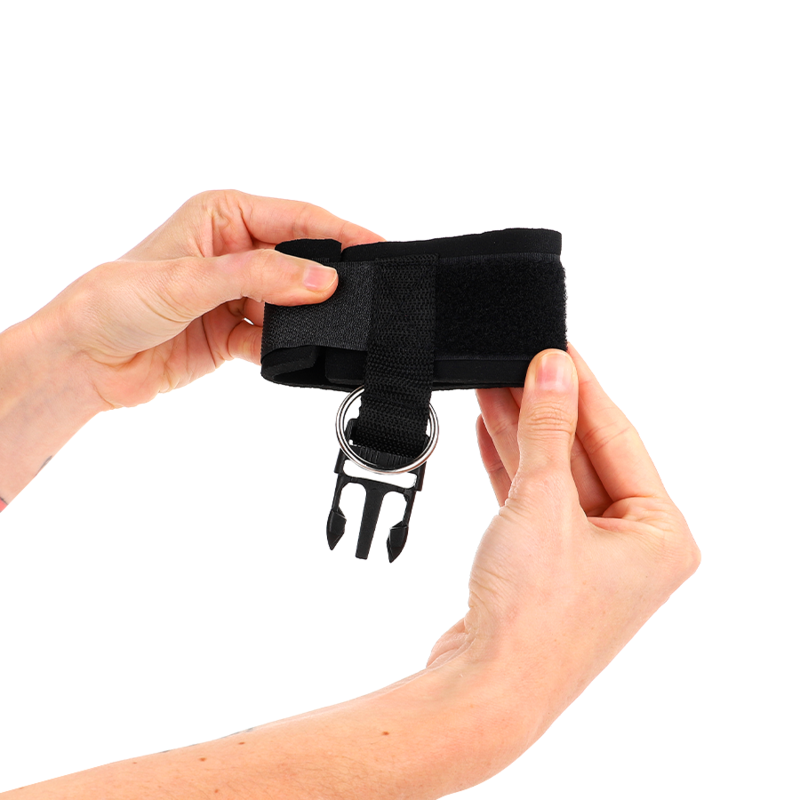 Kink - muñequeras neopreno con cierre de gancho negro