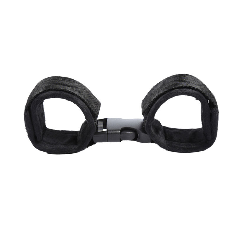 Ohmama fetish - restricciones muñeca con broche