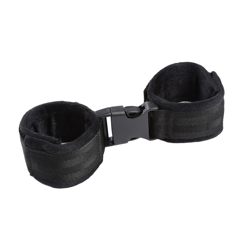 Ohmama fetish - restricciones muñeca con broche